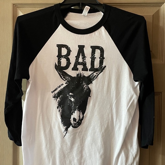 Cowgirl Tuff Black and White Donkey Graphic Raglan Shirt - Picture 1 of 4
